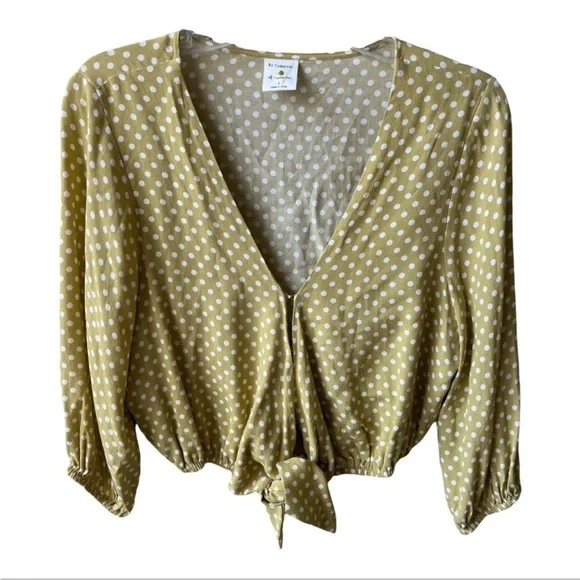 By Together Lime Tie-Front Crop Blouse 3/4 Sleeve - Picture 2 of 9